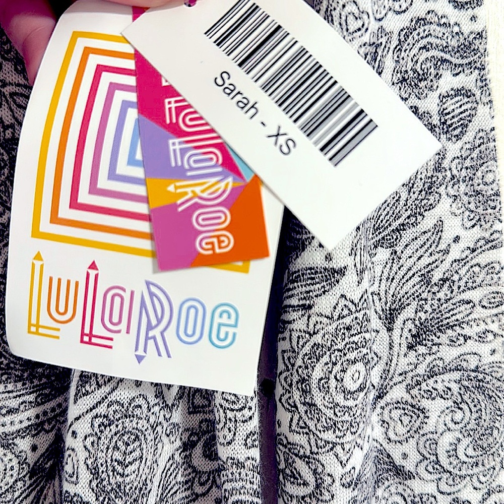 Lula Roe: Sarah XS new with tags, White with black printed cape.